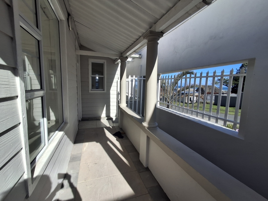 To Let Commercial Property for Rent in West Bank Eastern Cape